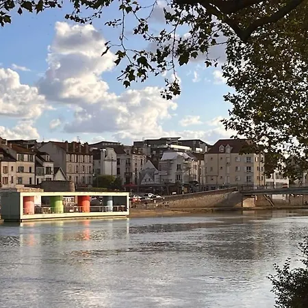 Bords De Marne *